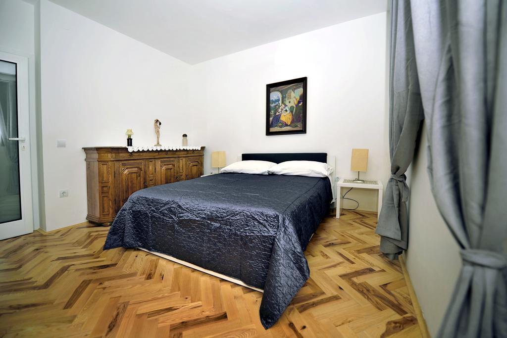 Luxury Apartment Брела Екстер'єр фото