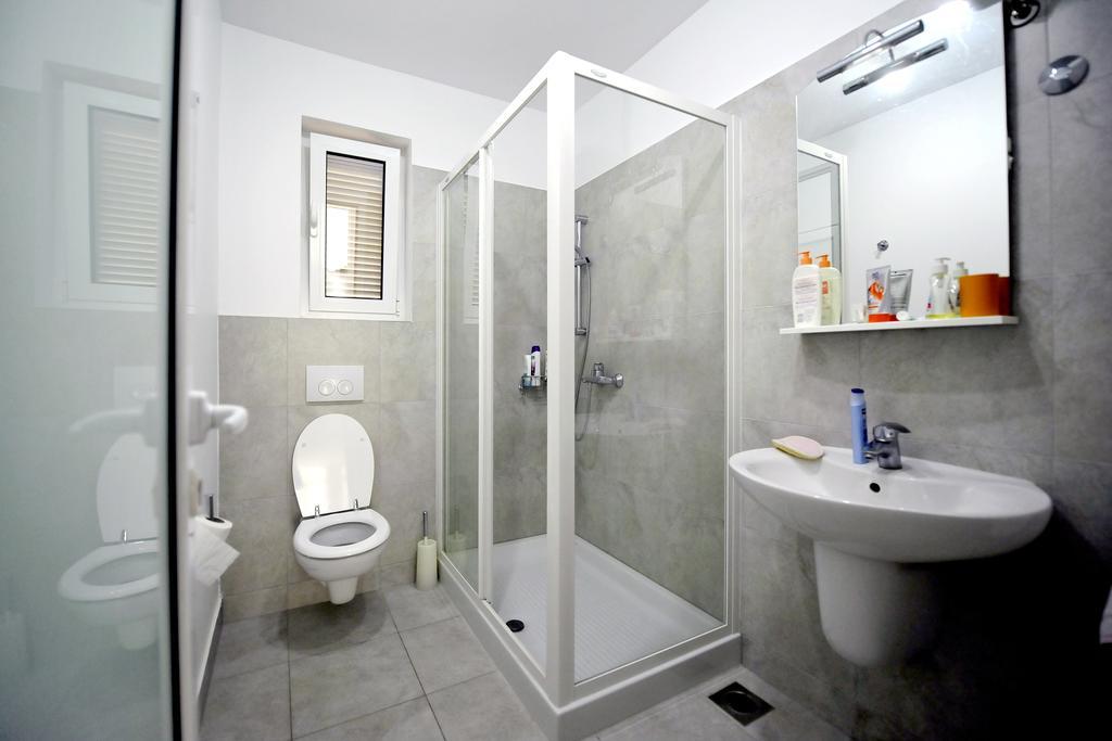 Luxury Apartment Брела Екстер'єр фото