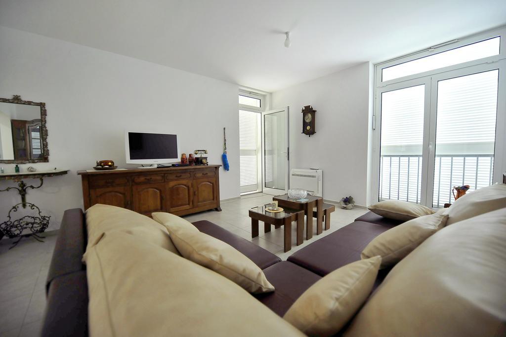 Luxury Apartment Брела Екстер'єр фото
